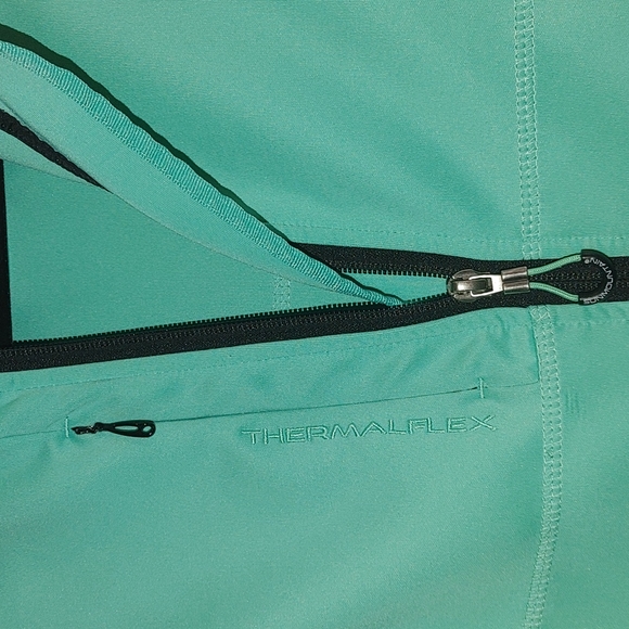 Gorgeous jacket - Picture 2 of 5